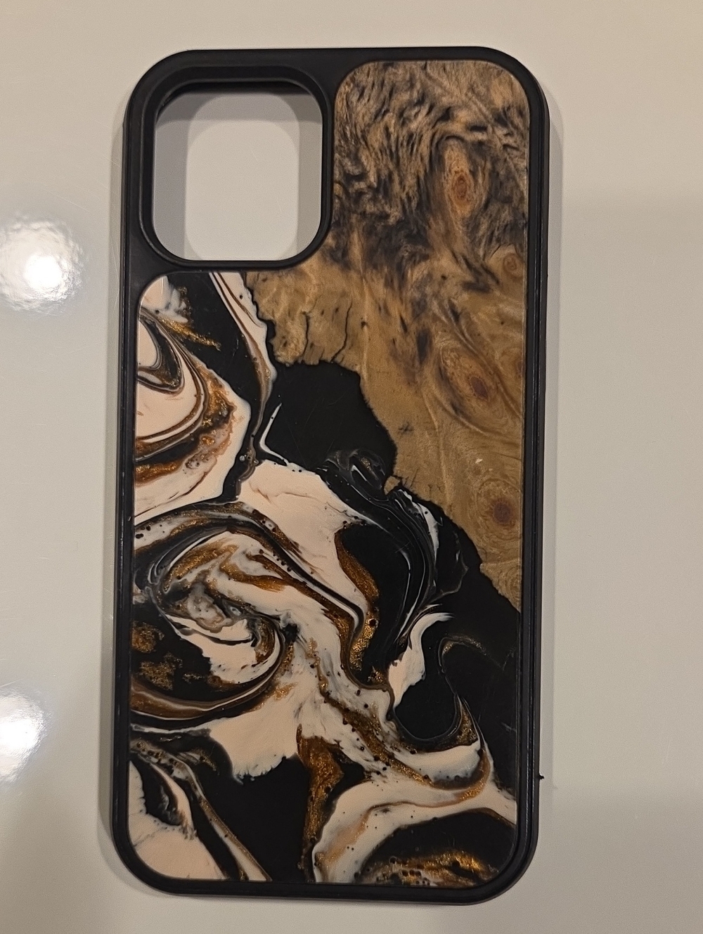Carved I12 Phone Case